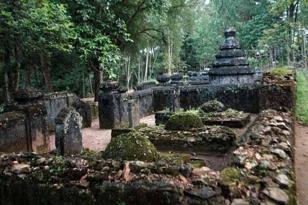 Les pagodes à Hue - ảnh 4
